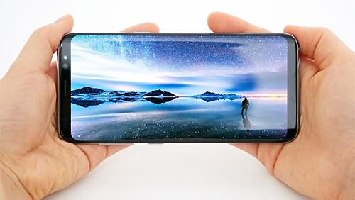 صفحه نمایش s8