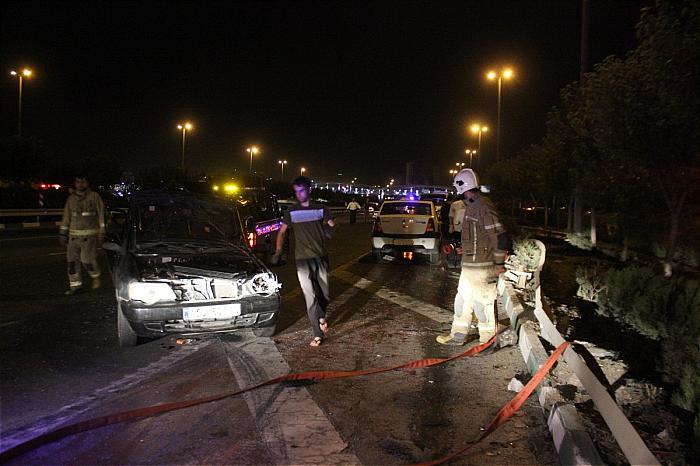 تصادف پراید و ال90 با یک خودروی میلیاردی در تهران