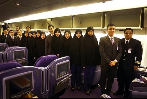 حجاب جالب مهمانداران هواپیمای تایلند در تهران