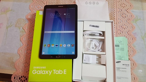 Samsung Tab E SMT561