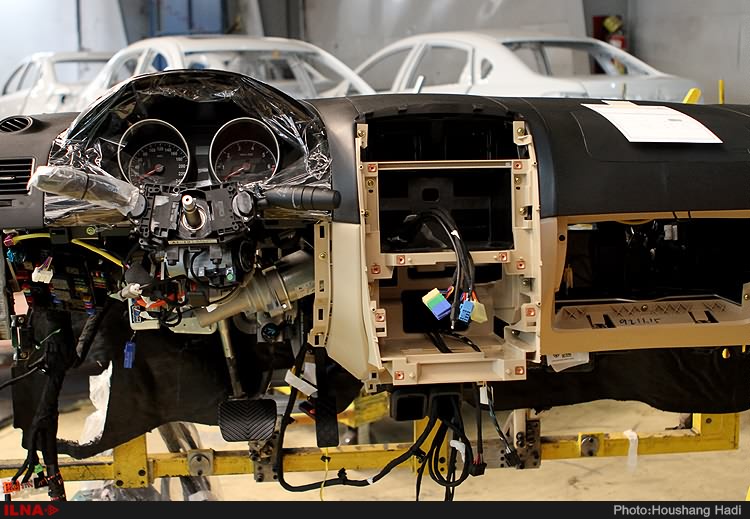 خط تولید پارس خودرو 