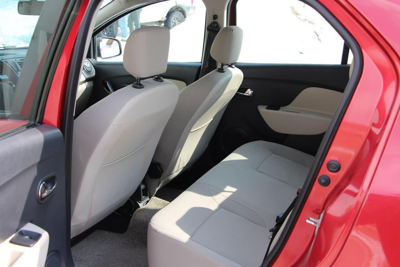 تست و بررسی رنو سیمبل