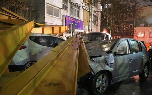 برخود تریلی-حامل بار آهن